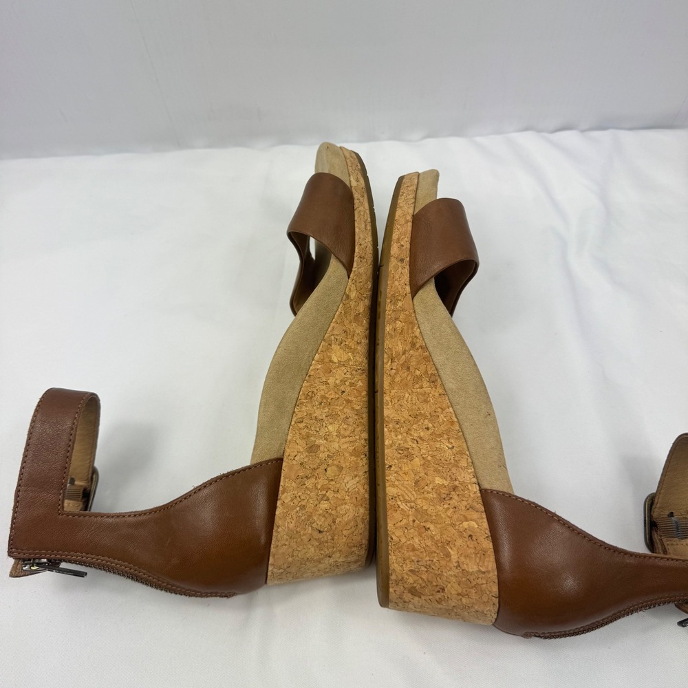 UGG Women Brown Leather Cork Wedge Ankle Strap Sandals 1102674 Size 9.5 - Picture 14 of 14